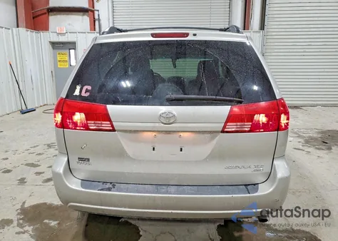 2004 Toyota Sienna Xle z USA, uszkodzony, nr VIN 5TDBA22C64S005859